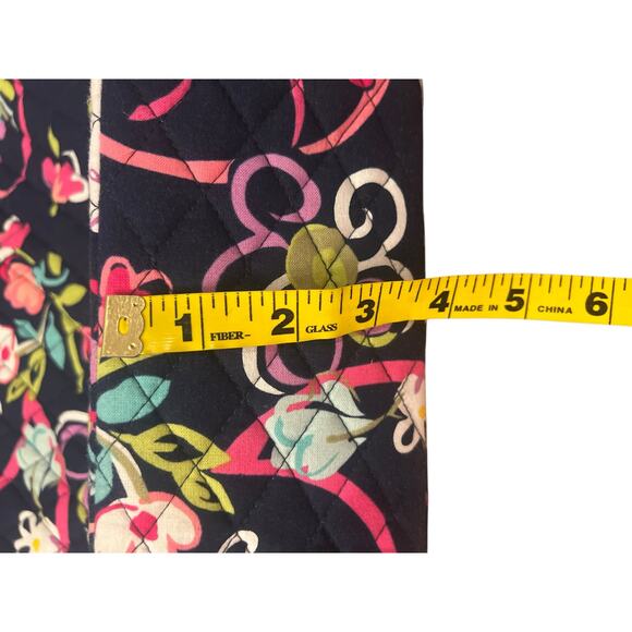 VERA BRADLEY QUILTED BLUE AND WHITE DAISY RIBBON LARGE TRAVEL TOTE BAG - Picture 3 of 11